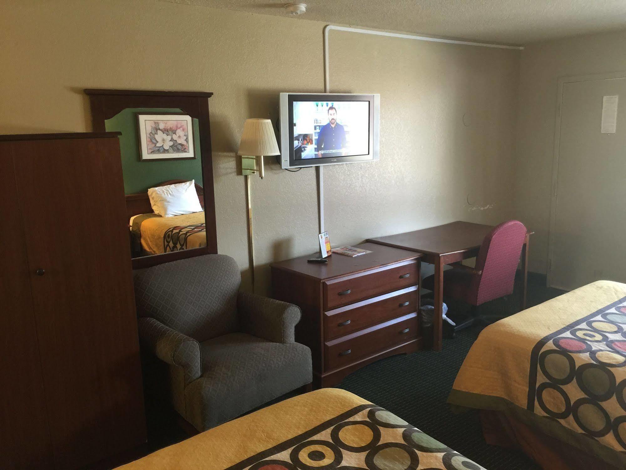 Super 8 By Wyndham Durham/University Area Nc Ngoại thất bức ảnh