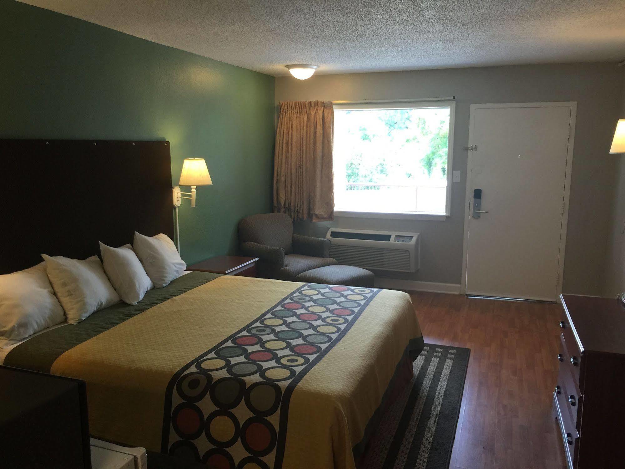 Super 8 By Wyndham Durham/University Area Nc Ngoại thất bức ảnh