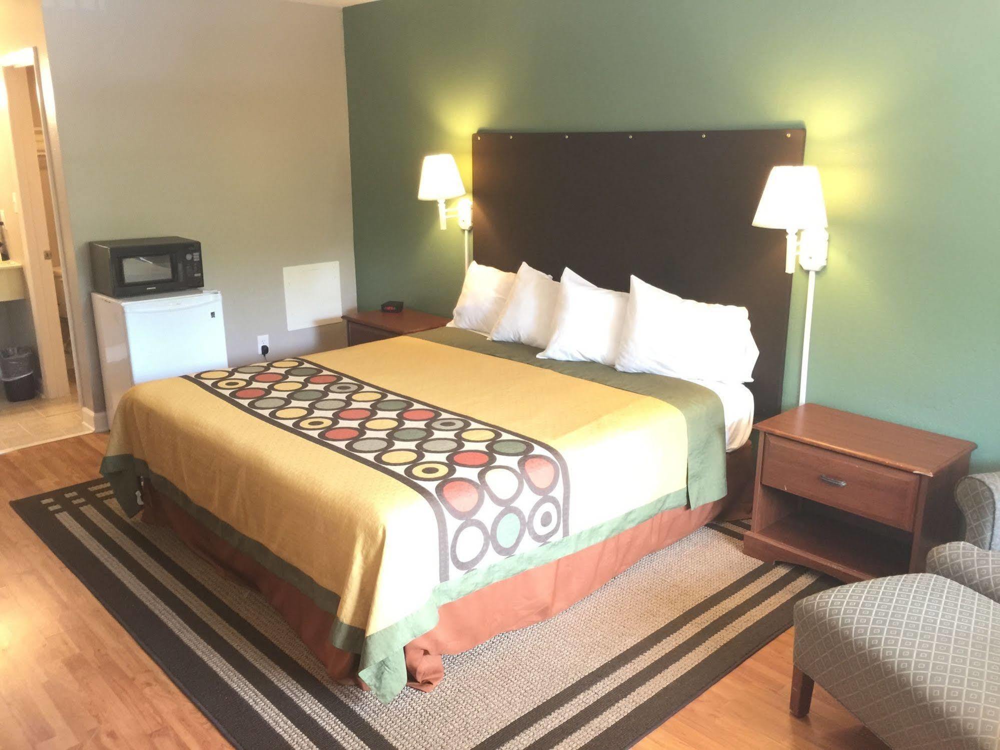 Super 8 By Wyndham Durham/University Area Nc Ngoại thất bức ảnh